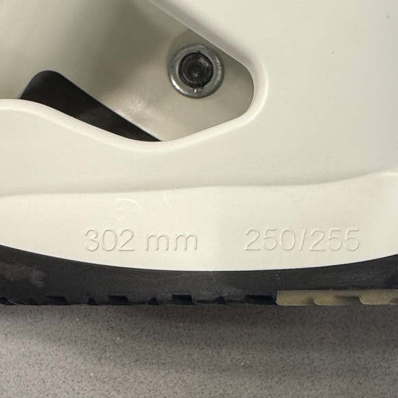 Women's Dahu Ski Boots - Picture 12 of 16